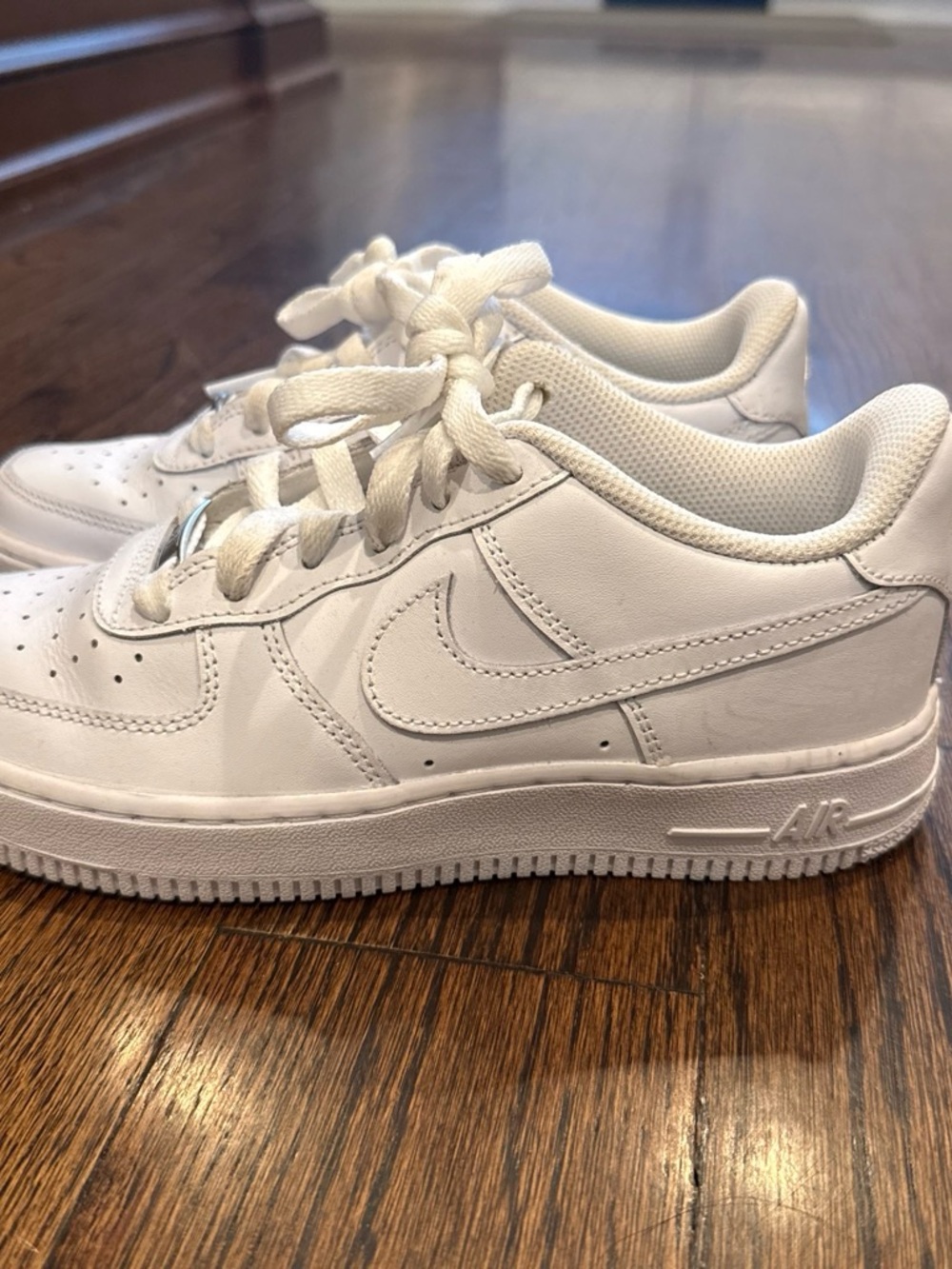 Nike Kids Air Force 1 Low White Boys/girls' Sneakers. New condition 4y